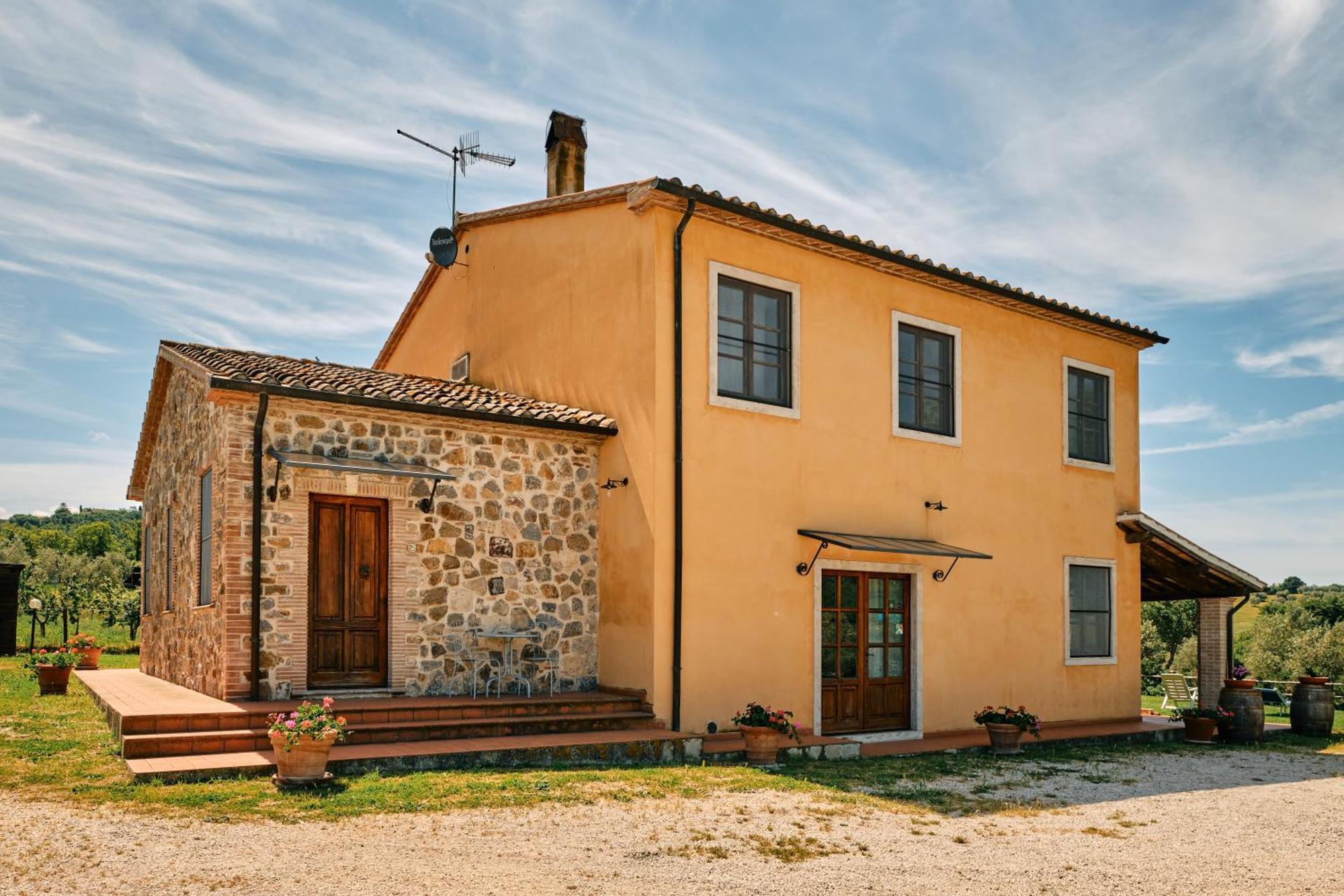 8380 Agriturismo Il Saragiolo Manciano Bagian luar foto